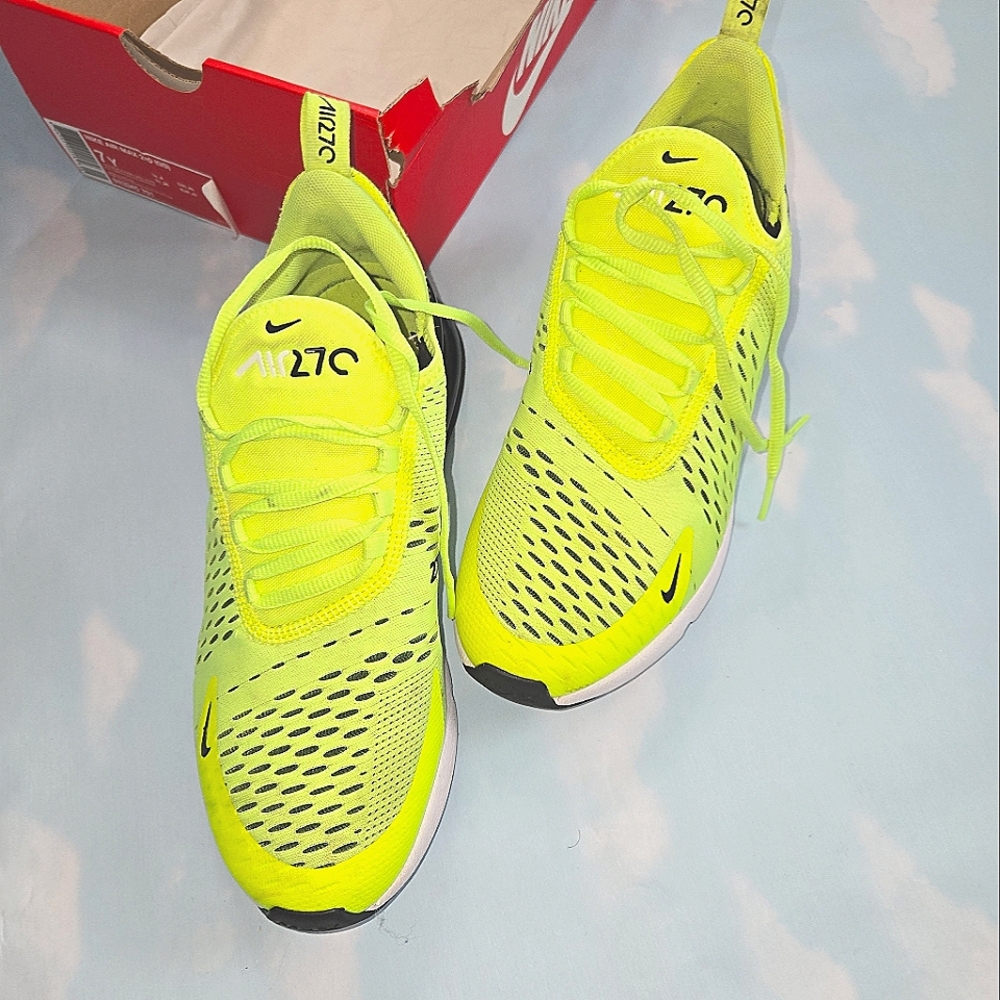 Pre Owned Nike 270